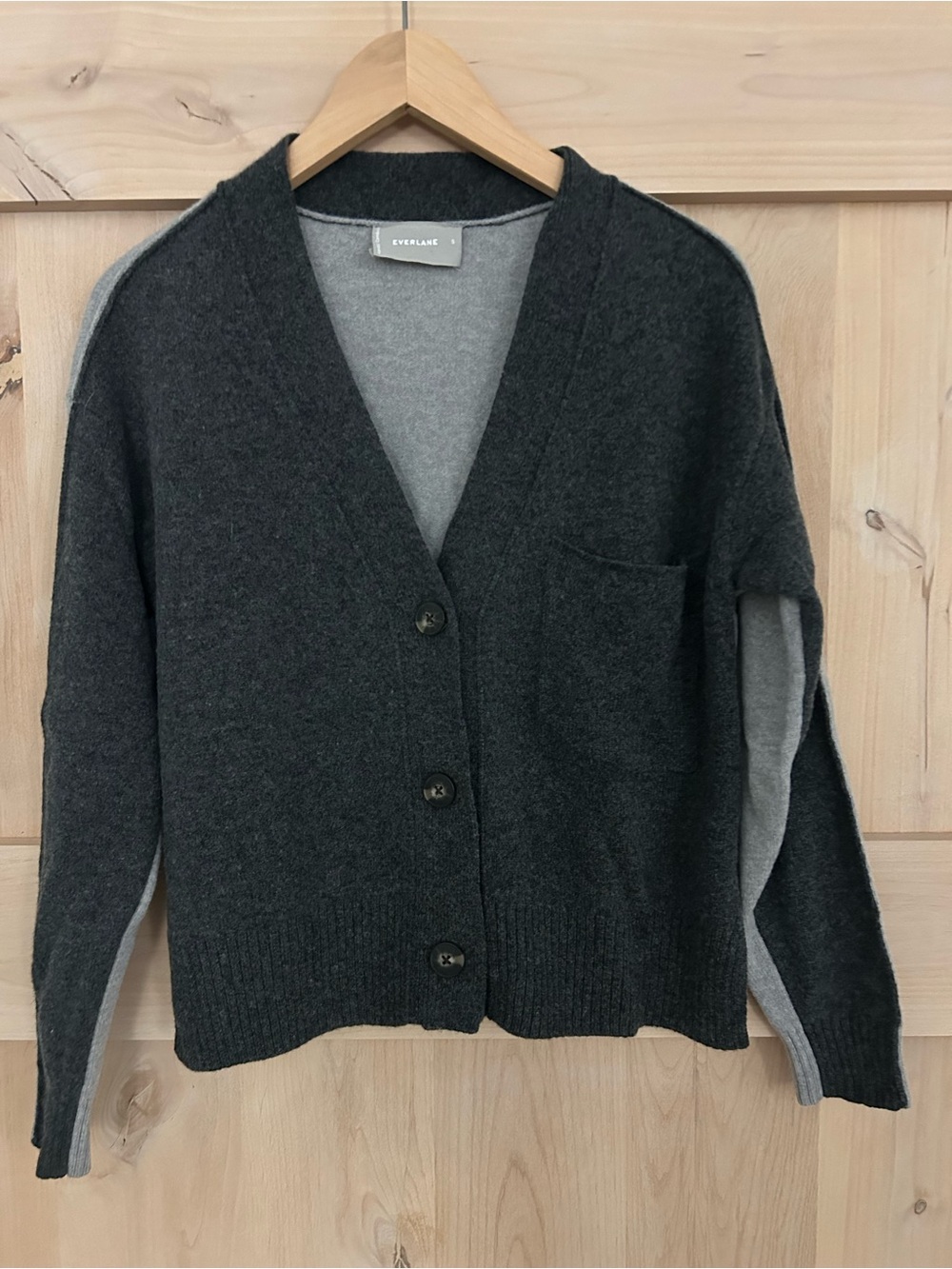 EVERLANE Women’s Charcoal and Gray Wool V-Neck Button up Cardigan, Small